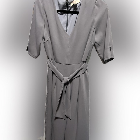 Aryeh Pants - Elegant Gray V-Neck Aryeh jumpsuit (D1)